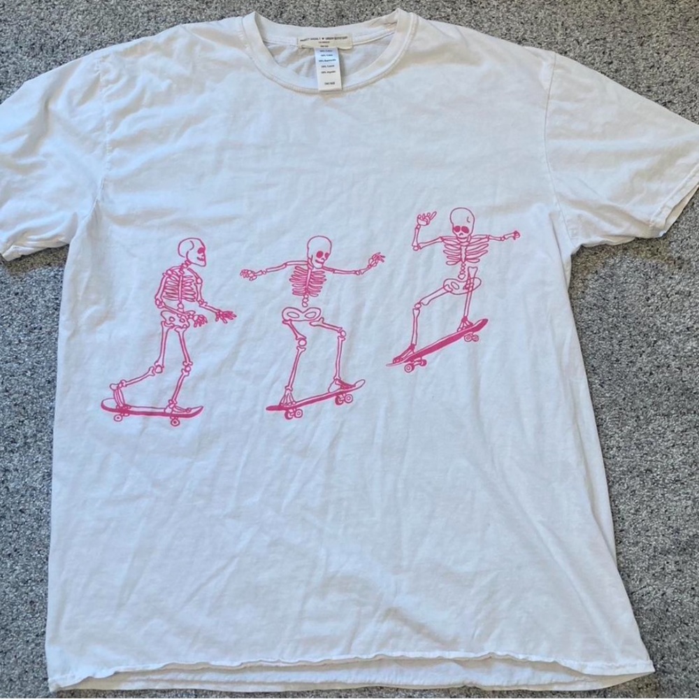 SOLD Skateboarding pink skeleton urban outfitters oversized t shirt